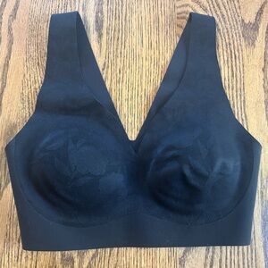 Athleta Black V-Neck Bra